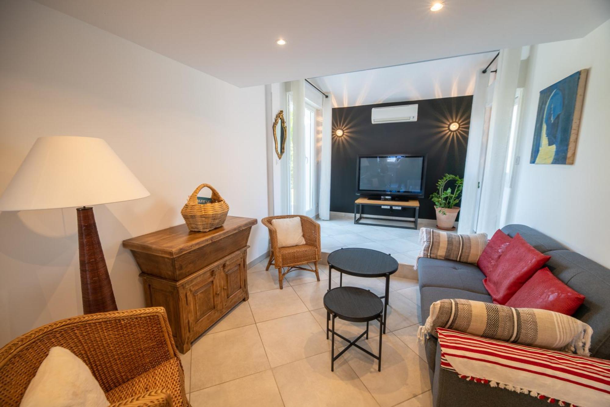 Appartement Superbe T3 En , Entree Sud De Bastia *